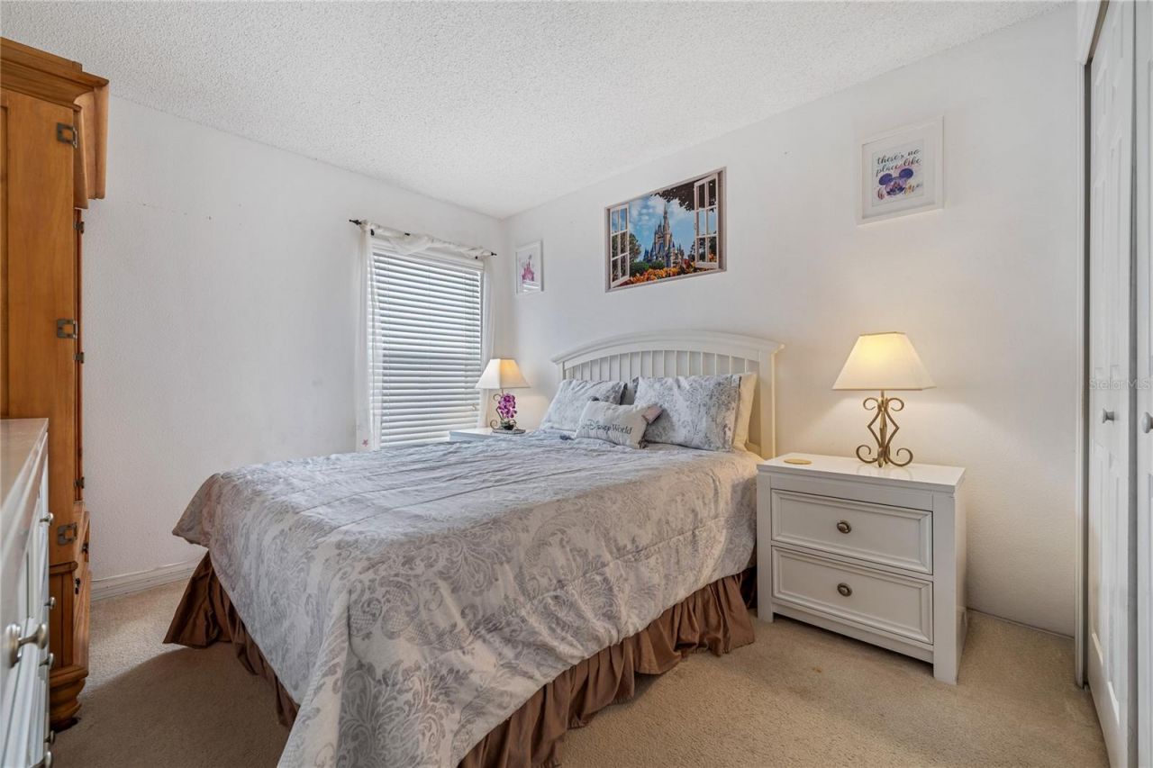 1045 Lake Berkley Drive E, Kissimmee, FL 34746 Photo