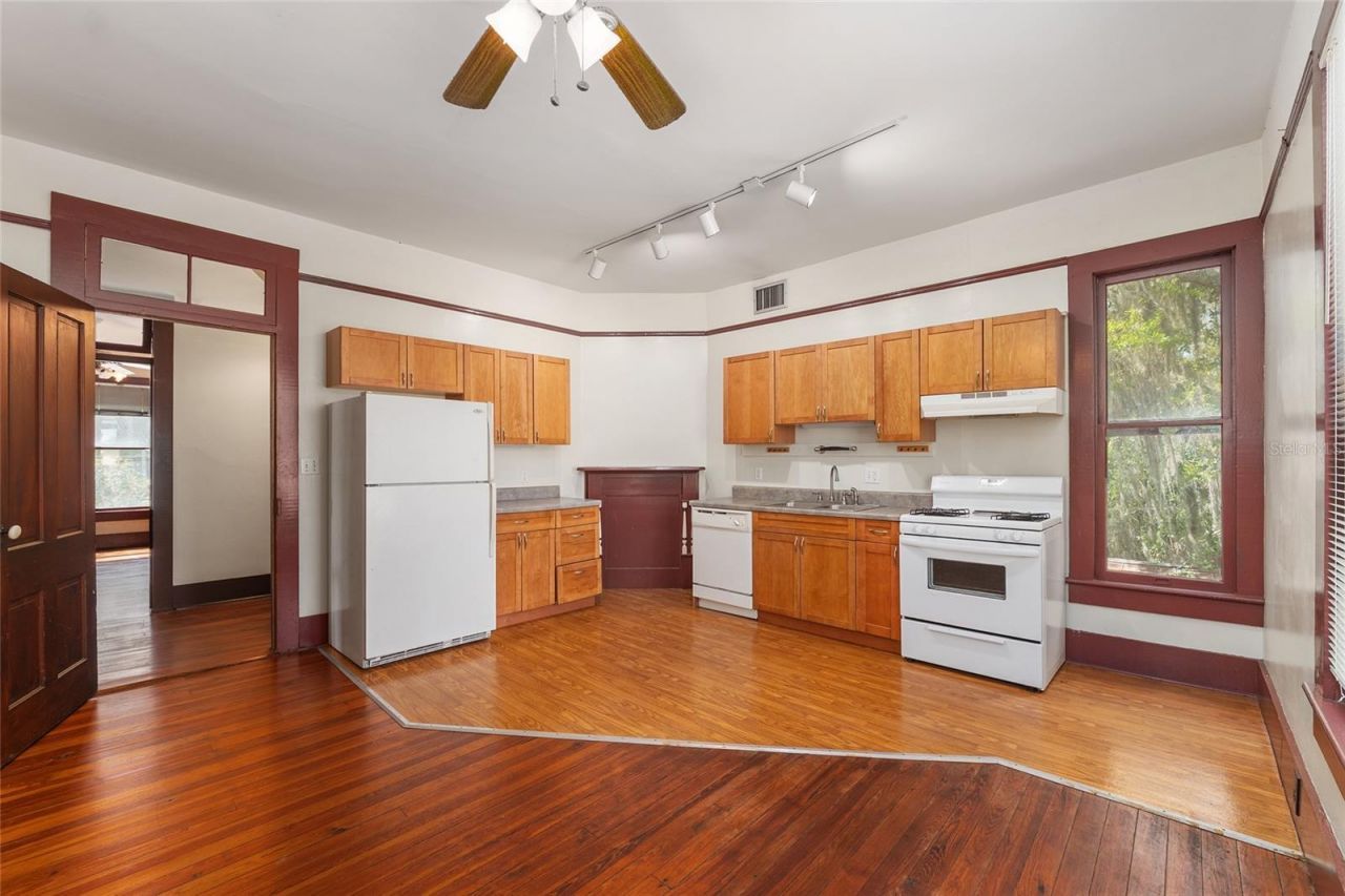 306 NE 3rd Street , Gainesville, FL 32601 Photo