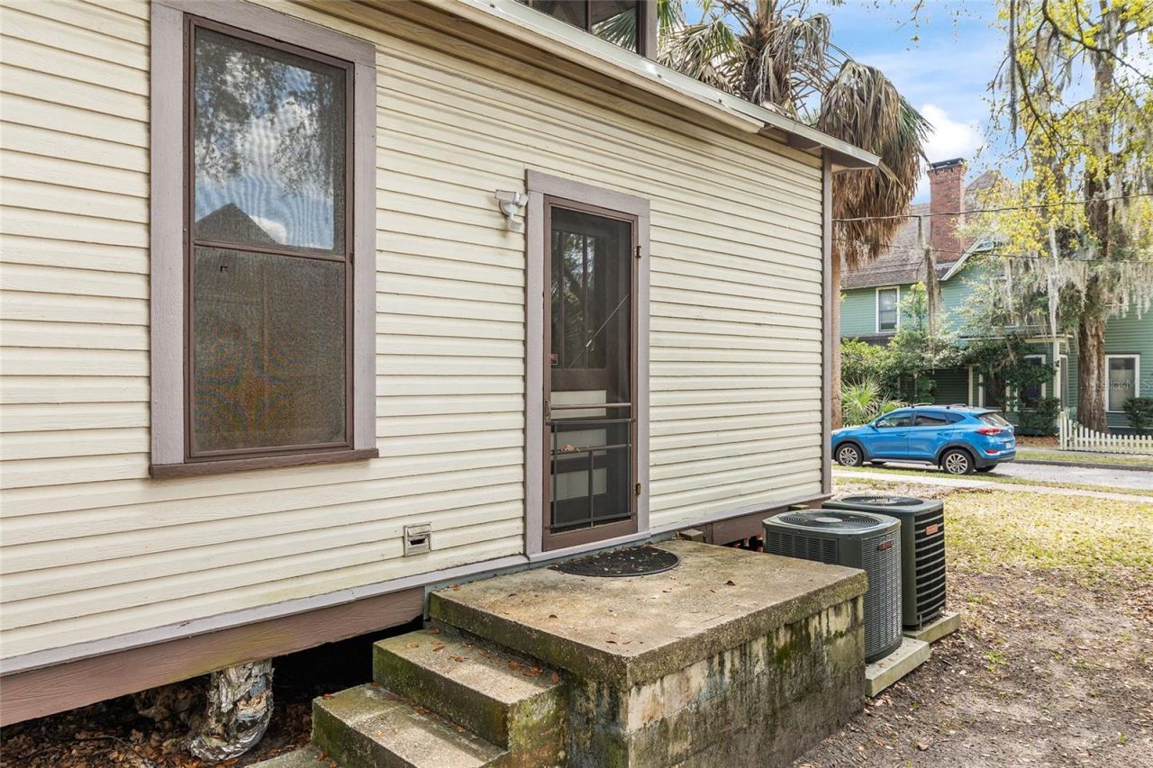 306 NE 3rd Street , Gainesville, FL 32601 Photo