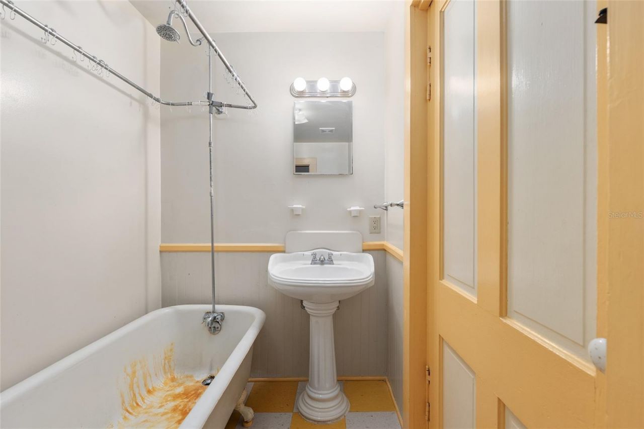 306 NE 3rd Street , Gainesville, FL 32601 Photo