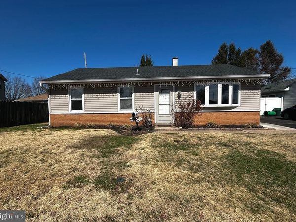 901 SPENCER DRIVE, CROYDON, PA 19021