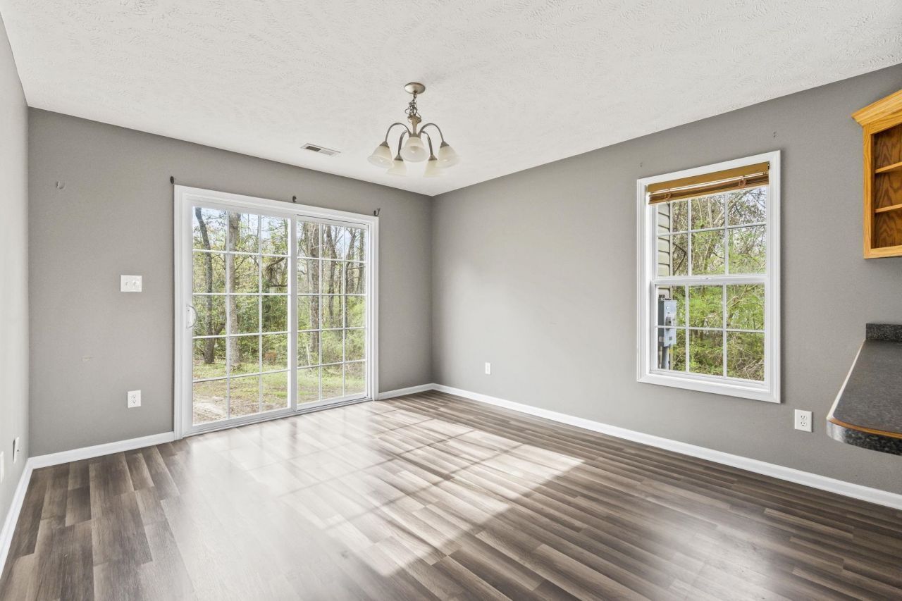 442 Sean River Rd. Photo 22