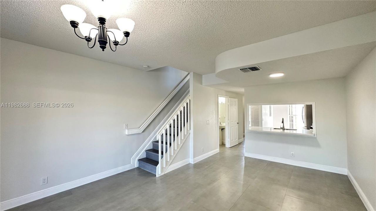 16769 Hemingway Dr, Weston, FL 33326 Photo