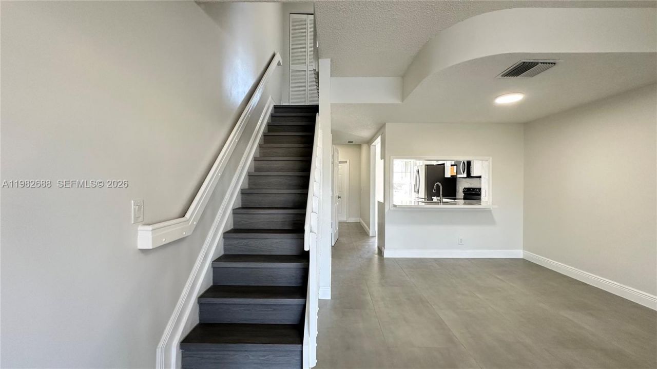 16769 Hemingway Dr, Weston, FL 33326 Photo