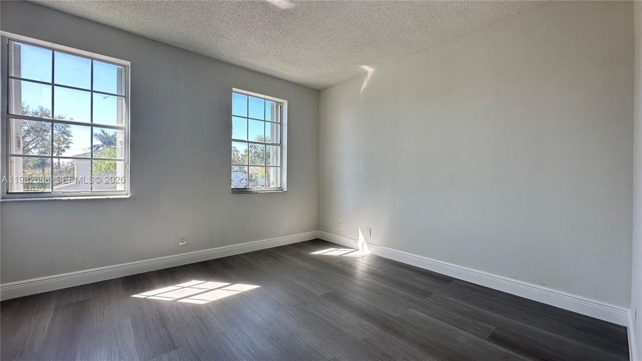 16769 Hemingway Dr, Weston, FL 33326 Photo