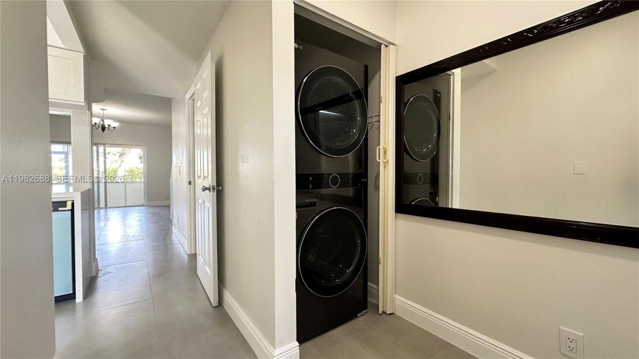 16769 Hemingway Dr, Weston, FL 33326 Photo