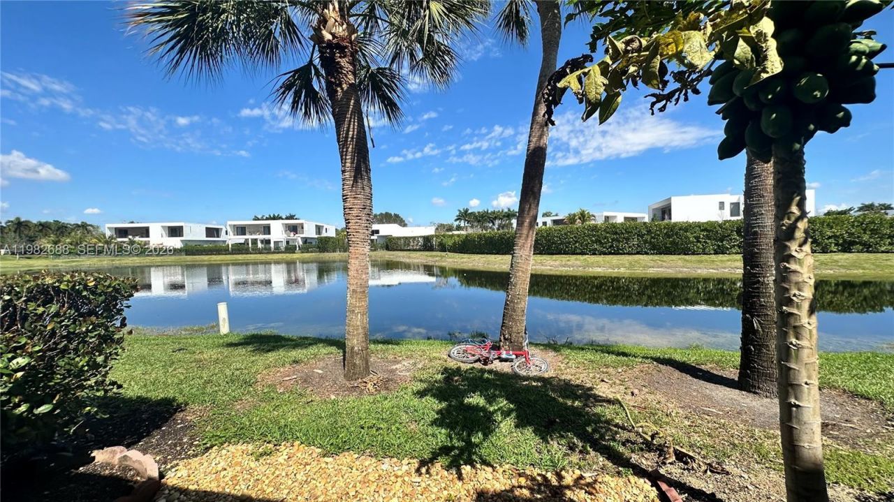 16769 Hemingway Dr, Weston, FL 33326 Photo