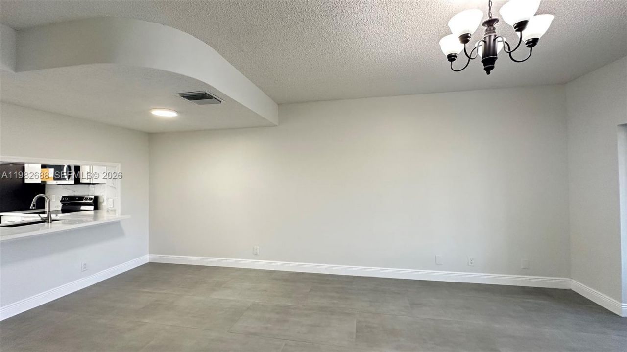 16769 Hemingway Dr, Weston, FL 33326 Photo