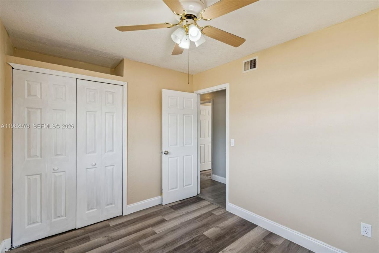 1402 Rolling Green Dr , Apopka, FL 32703 Photo