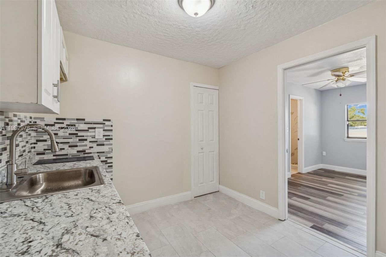 1402 Rolling Green Dr , Apopka, FL 32703 Photo