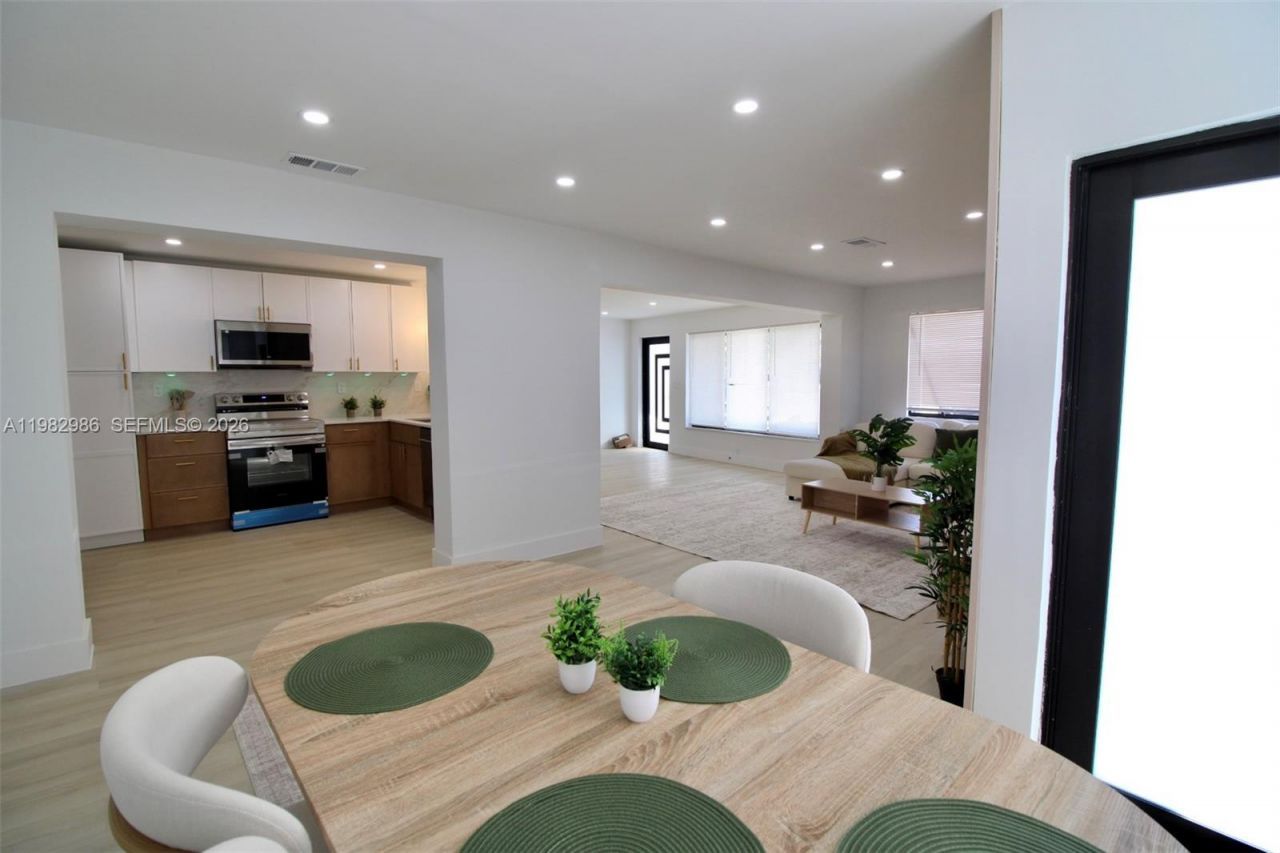 1511 NE 31st Ct , Pompano Beach, FL 33064 Photo