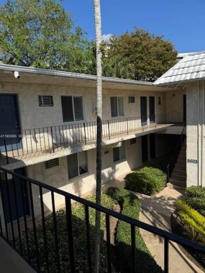 8601 SW 68th Ct, Unit 23, Pinecrest, FL 33156 Photo