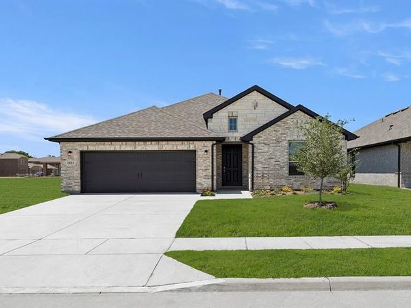 2423 Liberty Crossing Avenue, Royse City, TX 75189