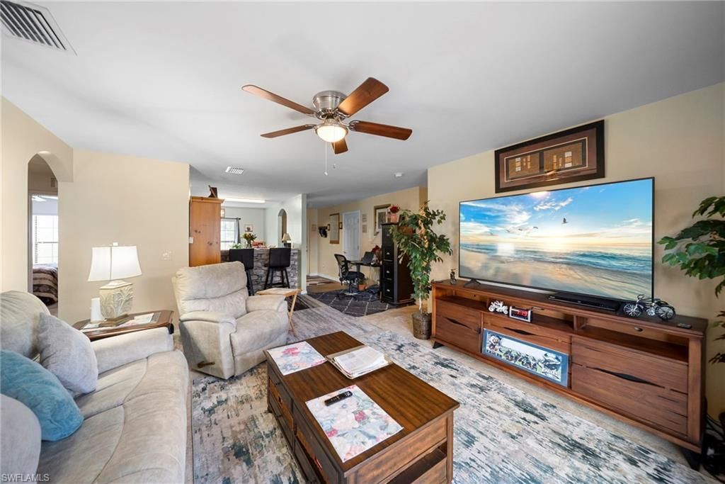 427 NW 3rd St, Cape Coral, FL 33993 Photo