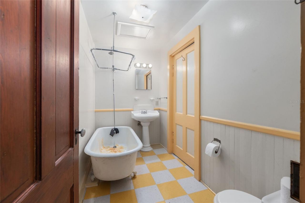 306 NE 3rd Street , Gainesville, FL 32601 Photo