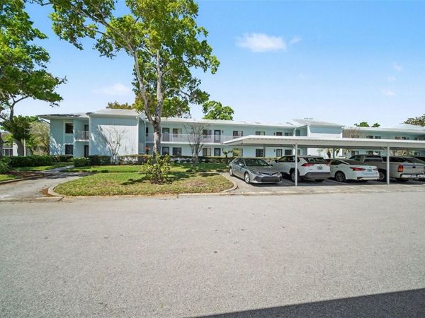303 MARTHA LANE, Unit 303, OLDSMAR, FL 34677
