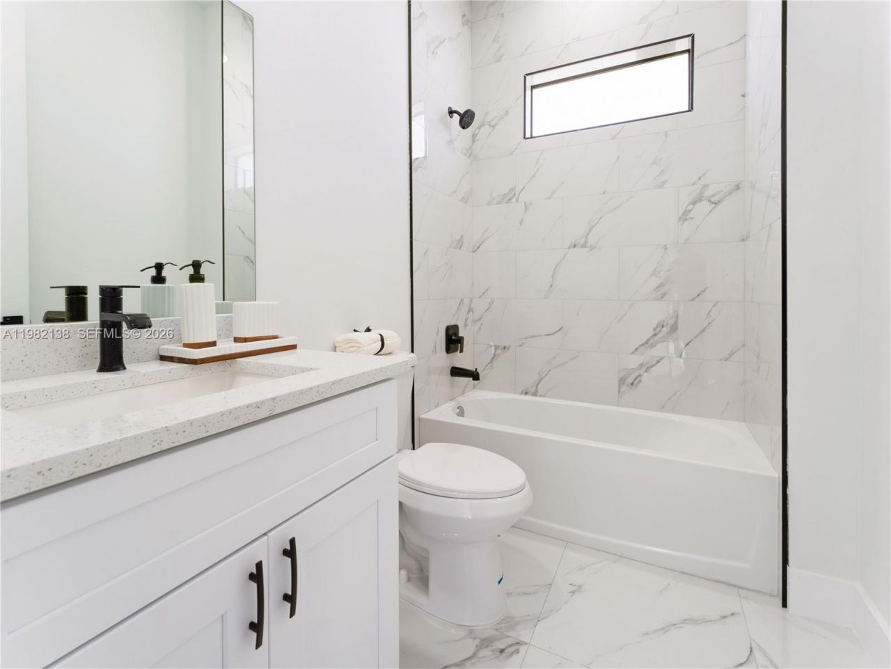 2220 NE 9th Pl, Cape Coral, FL 33909 Photo