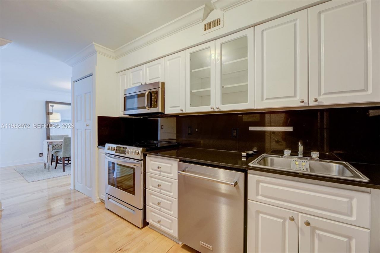 6770 Indian Creek Dr , Unit 12A, Miami Beach, FL 33141 Photo