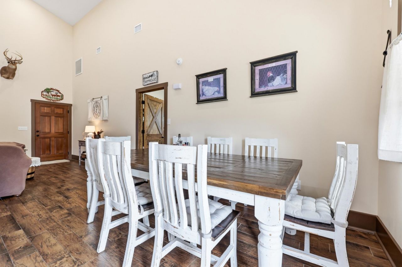 7299 Cartrette Rd.  Photo 9