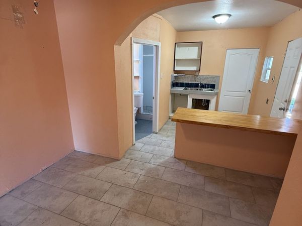 371 Charben, San Antonio, TX 78237