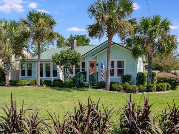 200 N Cove Boulevard, Panama City, FL 32401