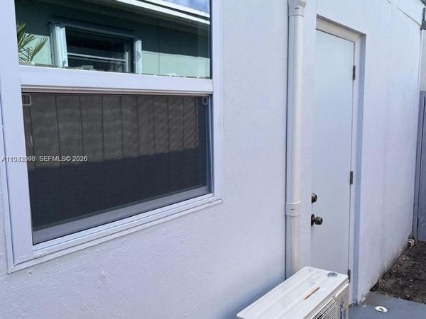 50 NW 68th Ct , Unit 3, Miami, FL 33126