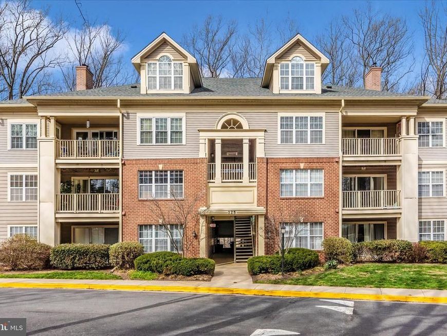 125 Timberbrook Lane, Unit 102, Gaithersburg, MD 20878 Main Photo
