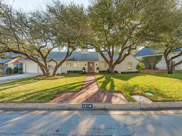 421 W Hazelwood Drive, Fort Worth, TX 76107