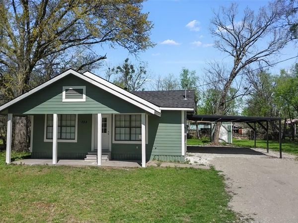 723 E Nowlin Street , Mexia, TX 76667