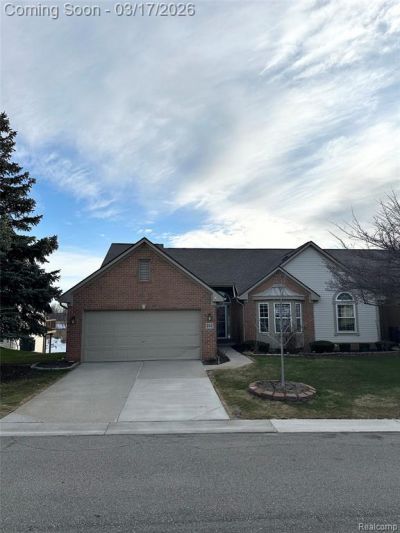 252 Shore Brook Lane, Commerce Township, MI 48390 Main Photo