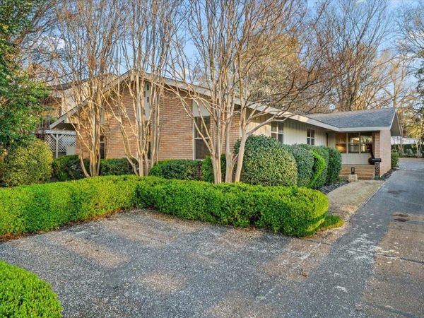 4114 VILLAGE RD, Memphis, TN 38117