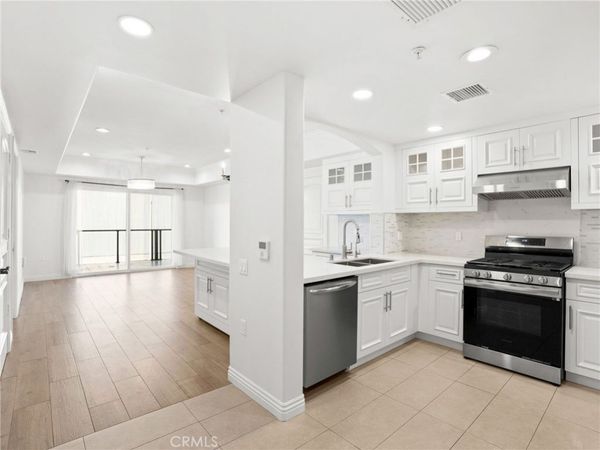 1598 Long Beach, Unit 214, Long Beach, CA 90813