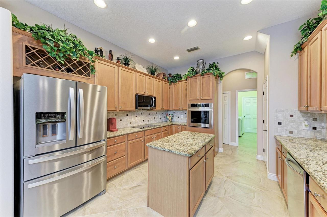 23327 Red Robin Place, Bradenton, FL 34202 Photo