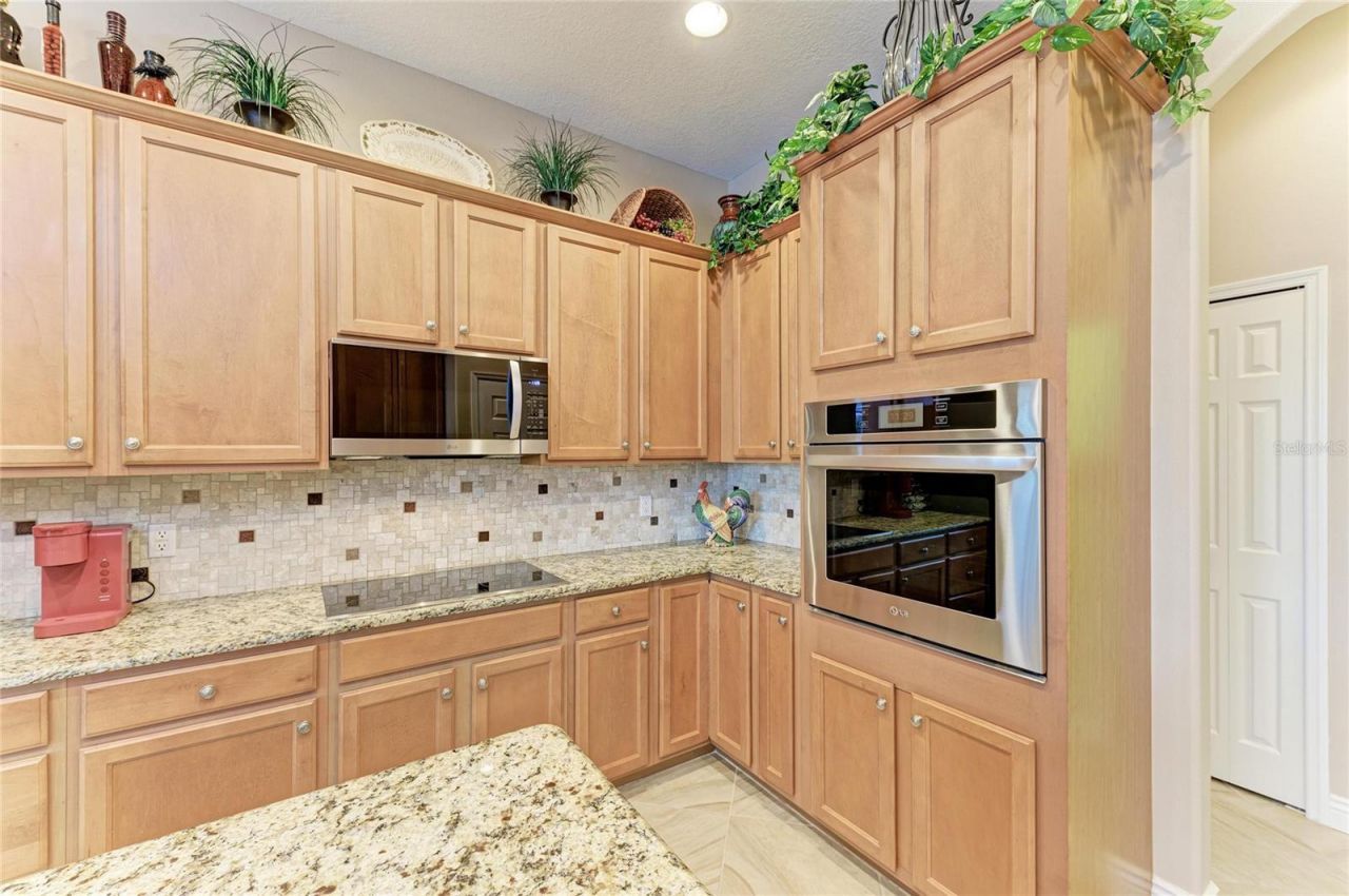 23327 Red Robin Place, Bradenton, FL 34202 Photo