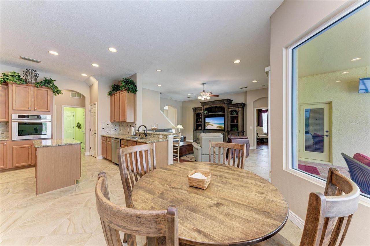 23327 Red Robin Place, Bradenton, FL 34202 Photo