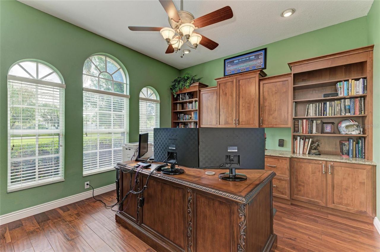 23327 Red Robin Place, Bradenton, FL 34202 Photo