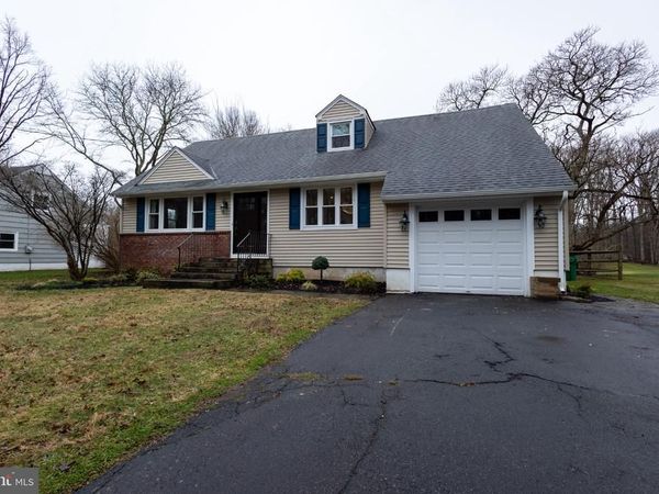 196 HOPEWELL WERTSVILLE ROAD, HOPEWELL, NJ 08525