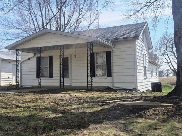 307 W MAIN Street, Tallula, IL 62688