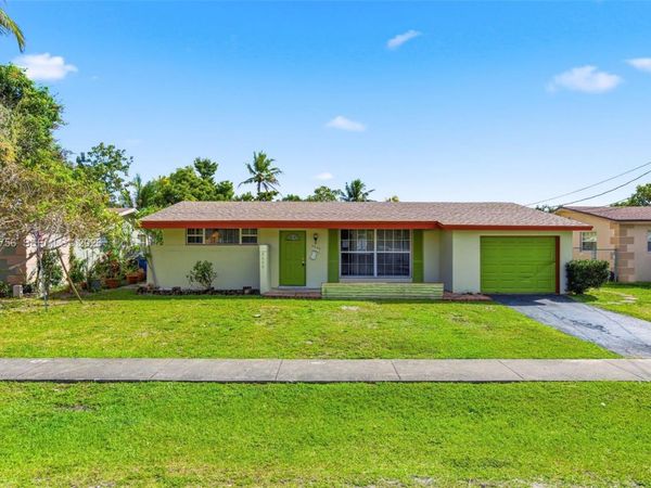 6600 NW 26th St, Sunrise, FL 33313