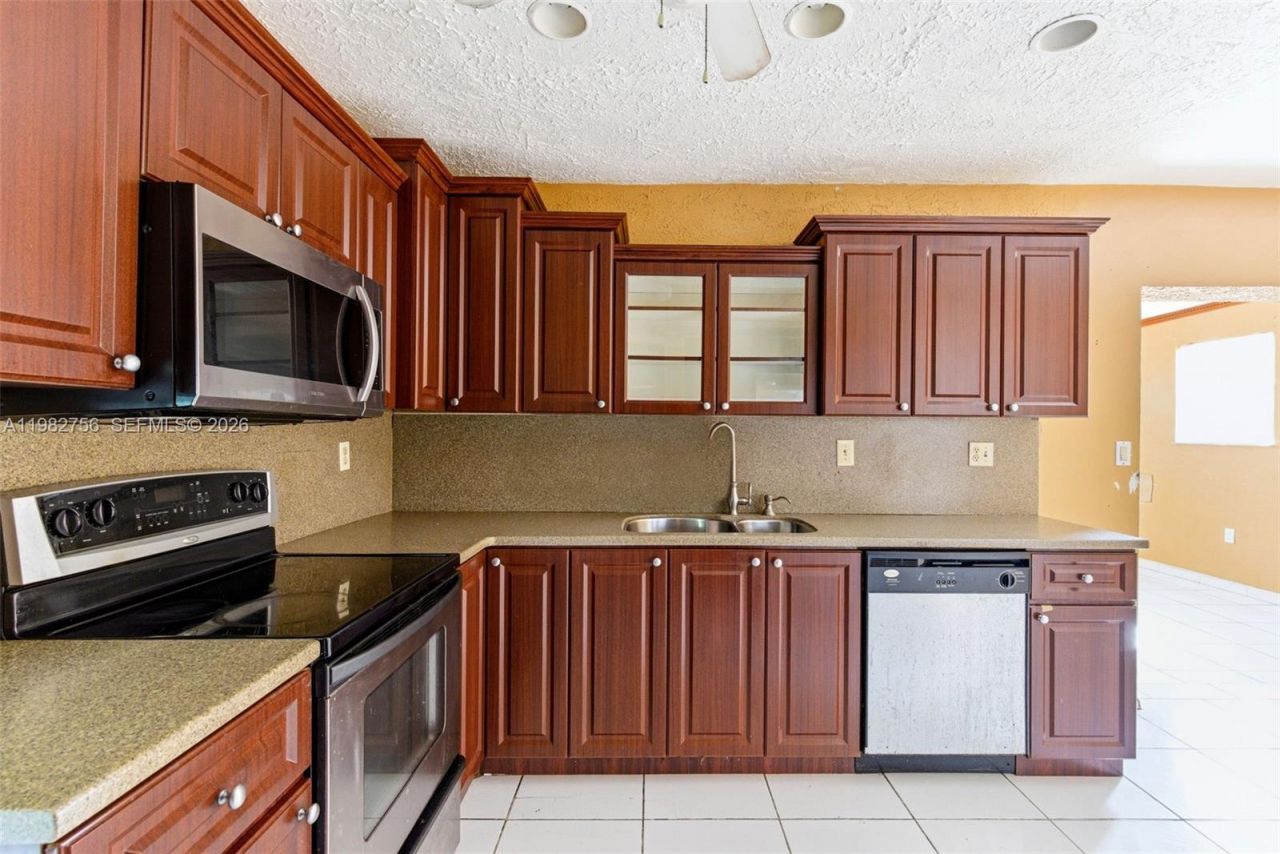 6600 NW 26th St, Sunrise, FL 33313 Photo