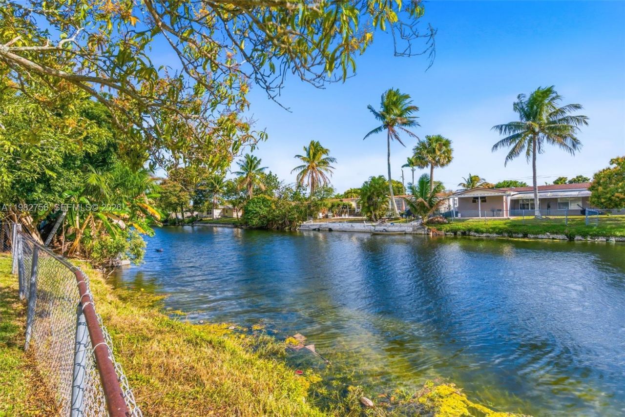 6600 NW 26th St, Sunrise, FL 33313 Photo