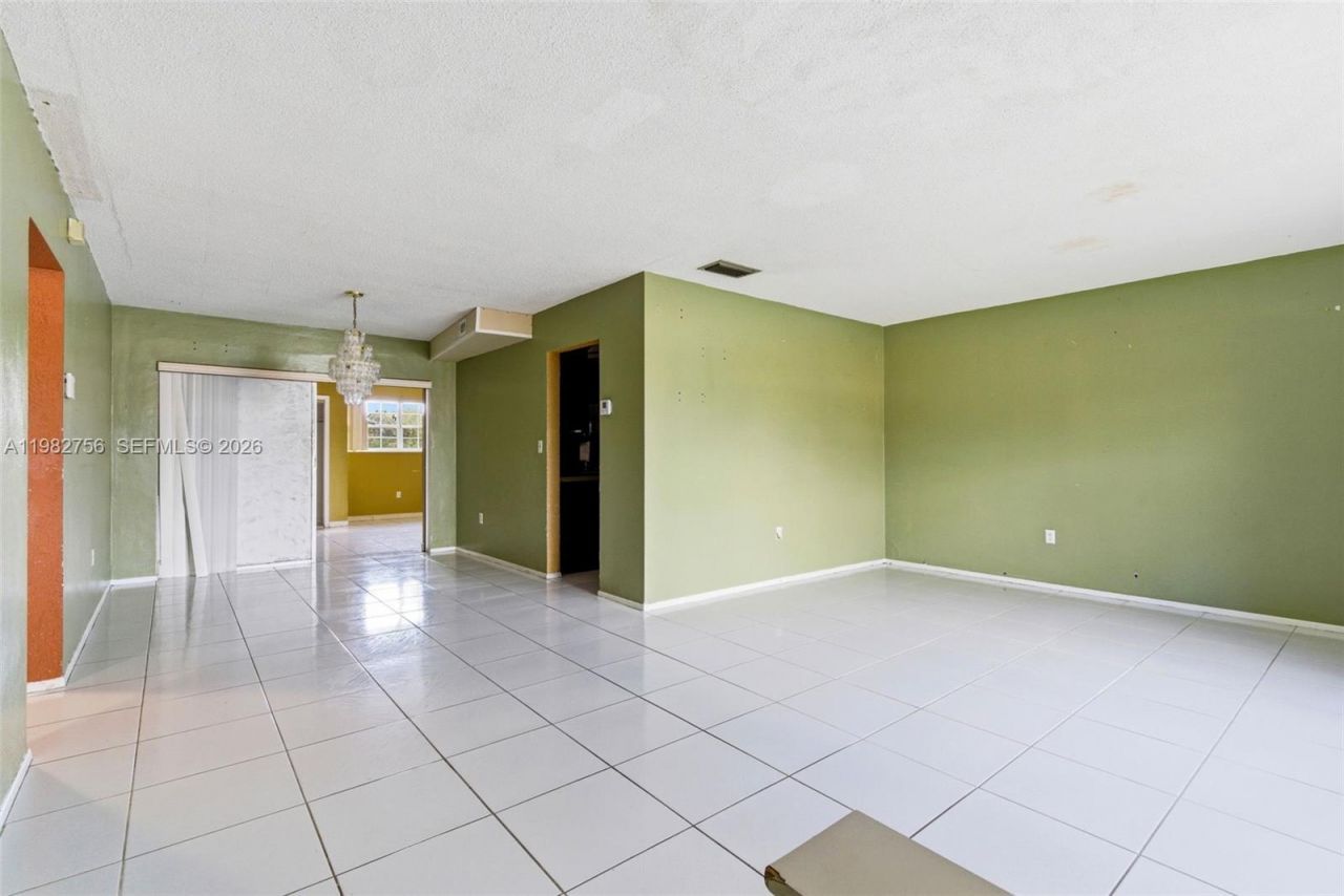 6600 NW 26th St, Sunrise, FL 33313 Photo