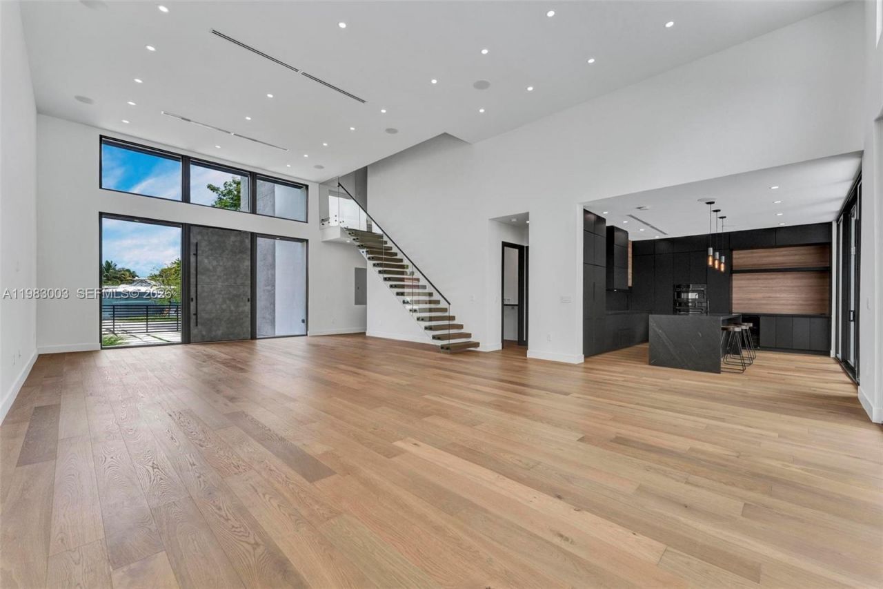 630 NE 82nd Ter , Miami, FL 33138 Photo