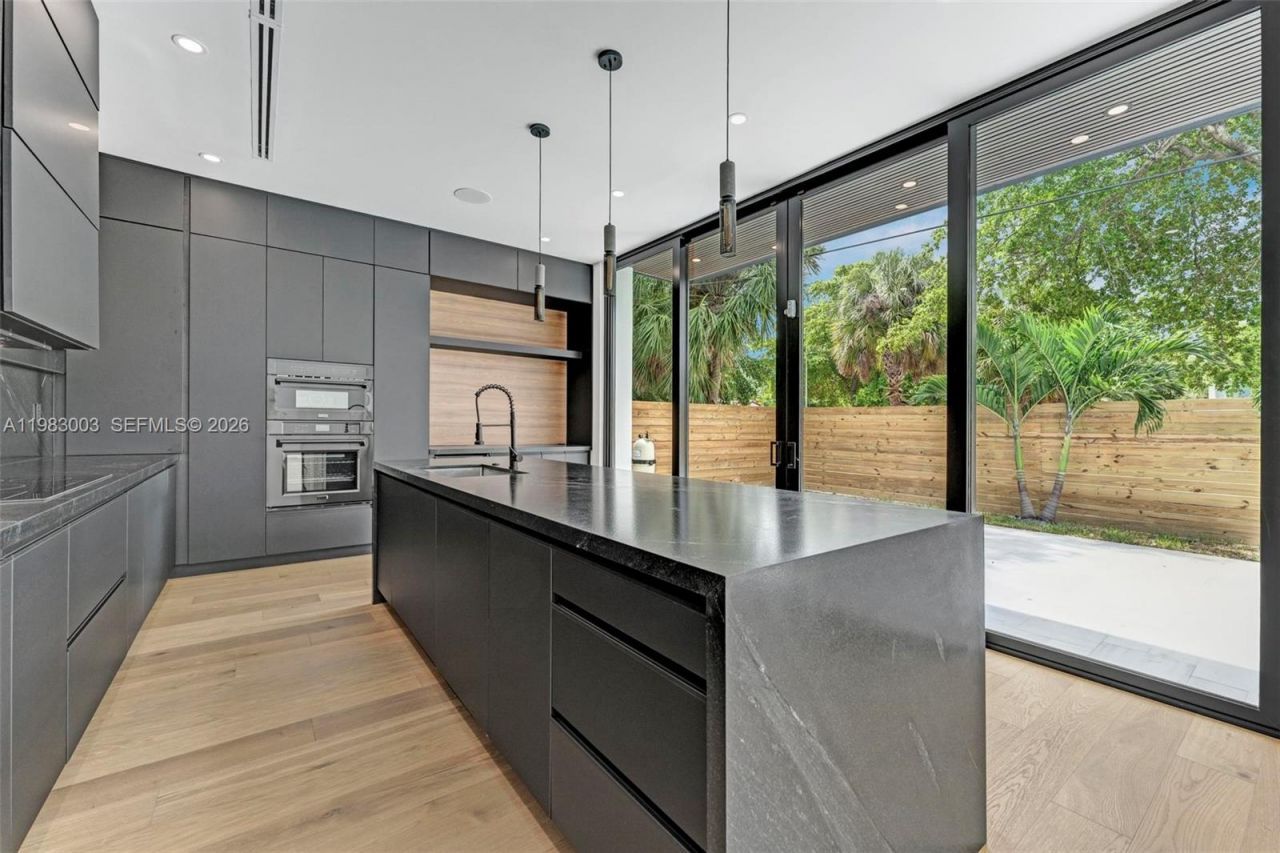 630 NE 82nd Ter , Miami, FL 33138 Photo