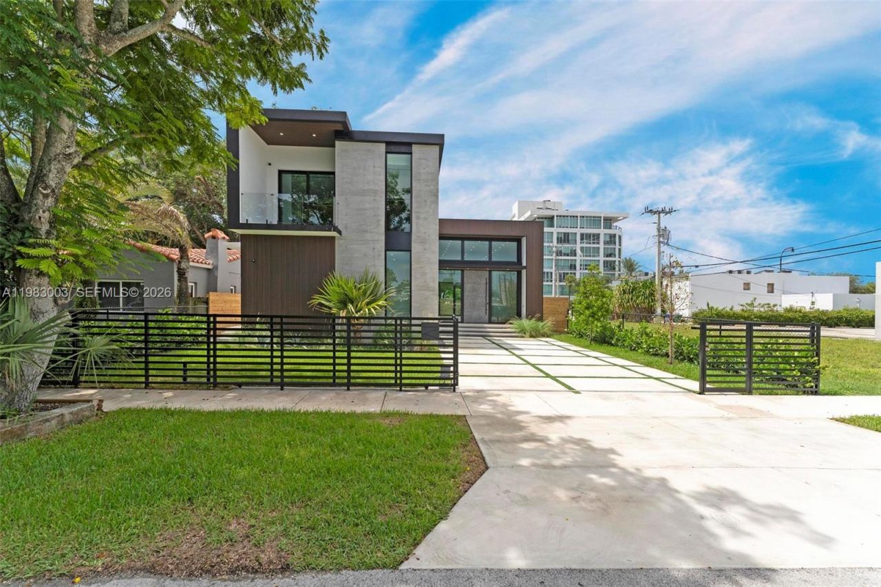 630 NE 82nd Ter , Miami, FL 33138 Photo