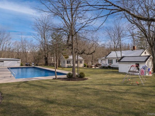 90 Old Route 212 Road , Saugerties, NY 12524