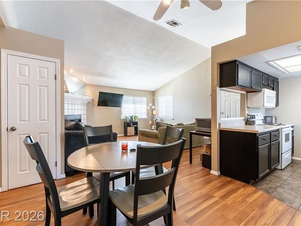 5419 Centurion Court, Unit 203, Las Vegas, NV 89122