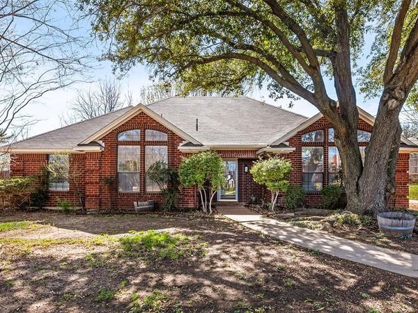 4102 Autumn Ridge Court, Arlington, TX 76016