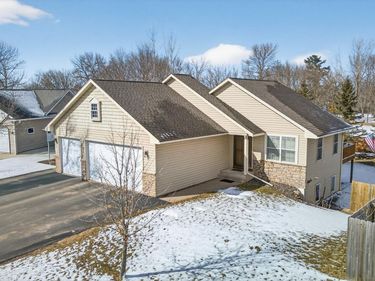 615 Highview Loop SE, Pine City, MN 55063