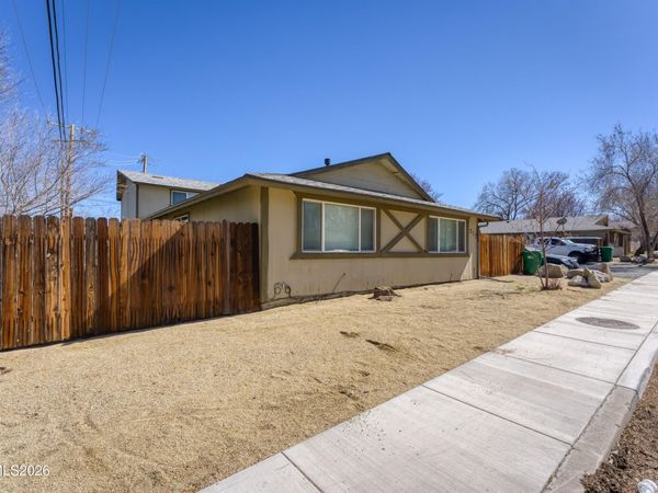 1517 N Edmonds Drive, Carson City, NV 89701